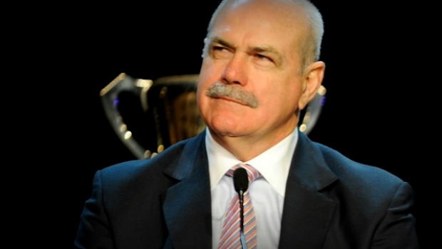 Leigh Matthews says AFL salary cap isn't 'serving its ...