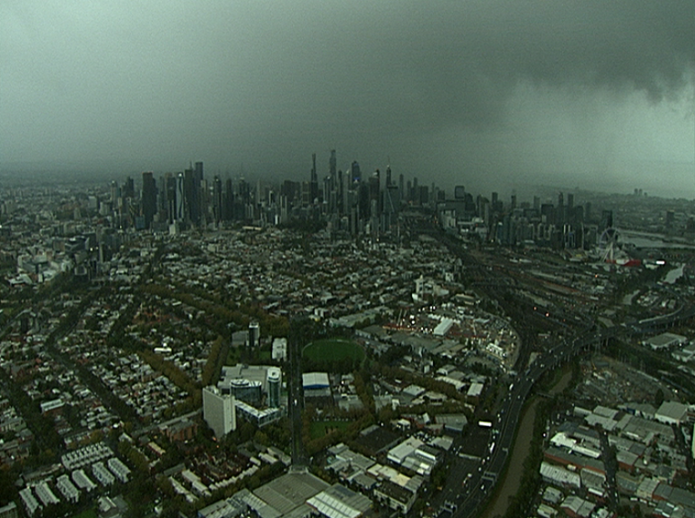 Wet and wintry Melbourne records a new weather record 3AW