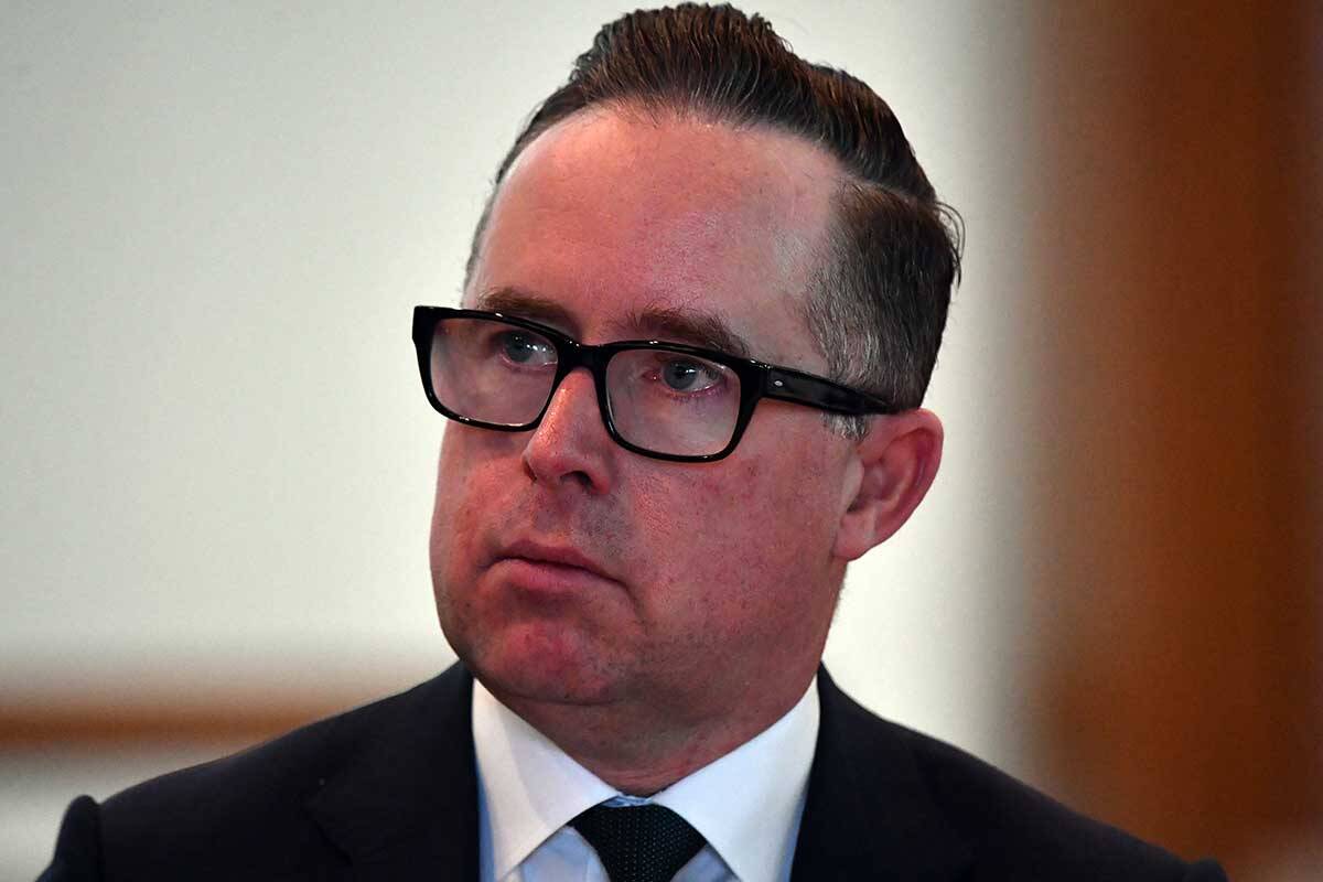 Article image for Qantas boss likens Western Australian border closures to North Korea