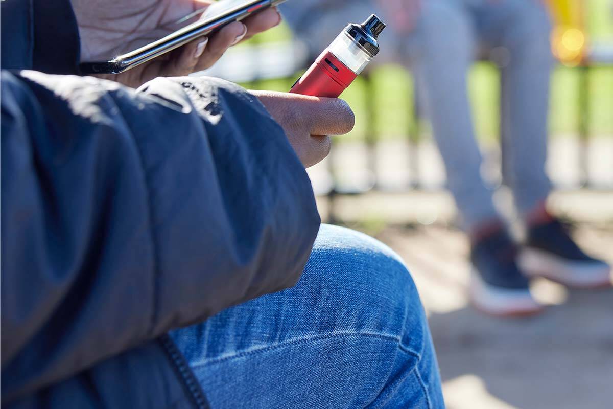 Article image for The ‘very serious’ impact vaping is having on teens and children