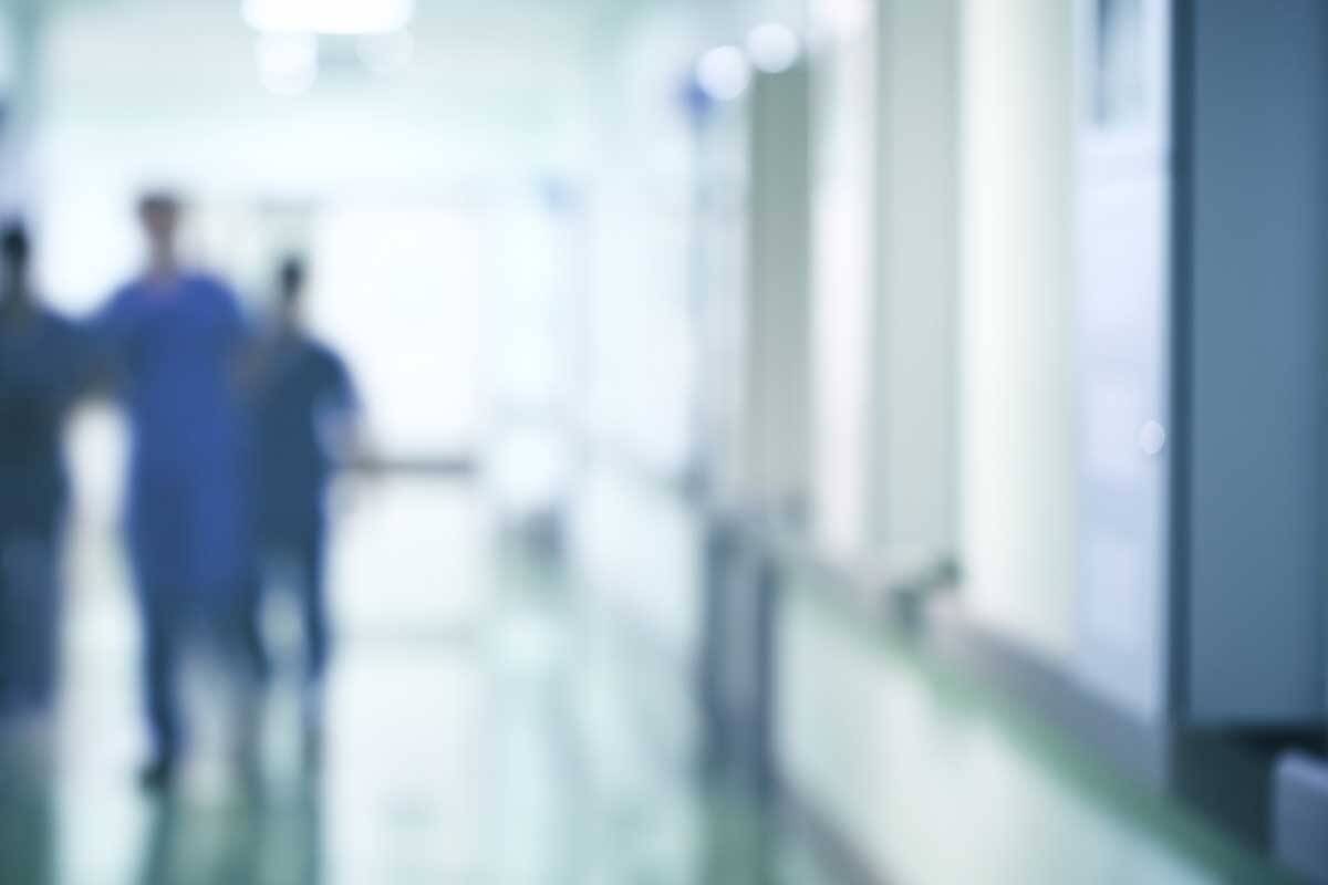 Article image for Hospital forced to defend visitor policy