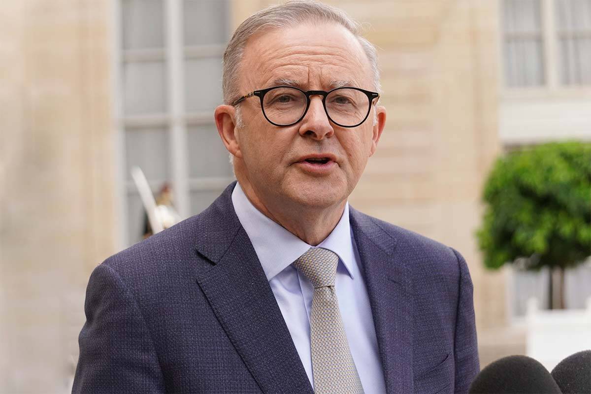Article image for Anthony Albanese says now is not the time to discuss republic