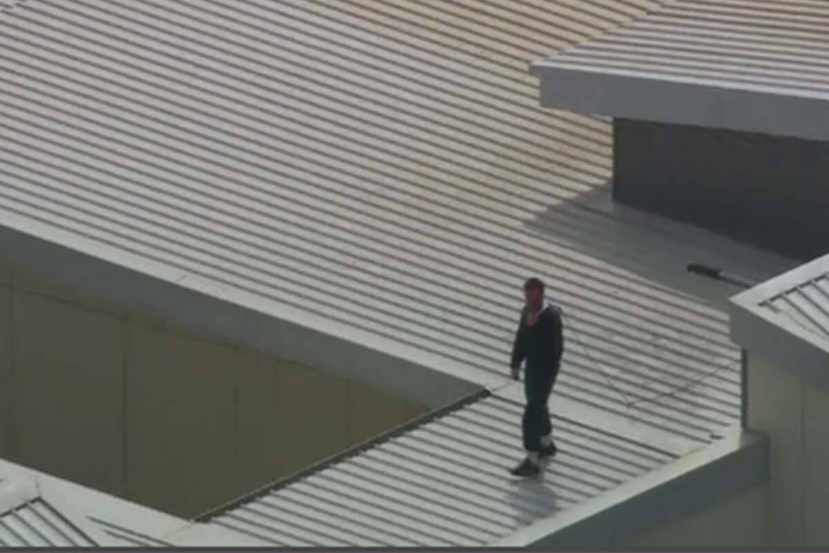 Article image for Inmate on roof sparks security operation at a Melbourne prison