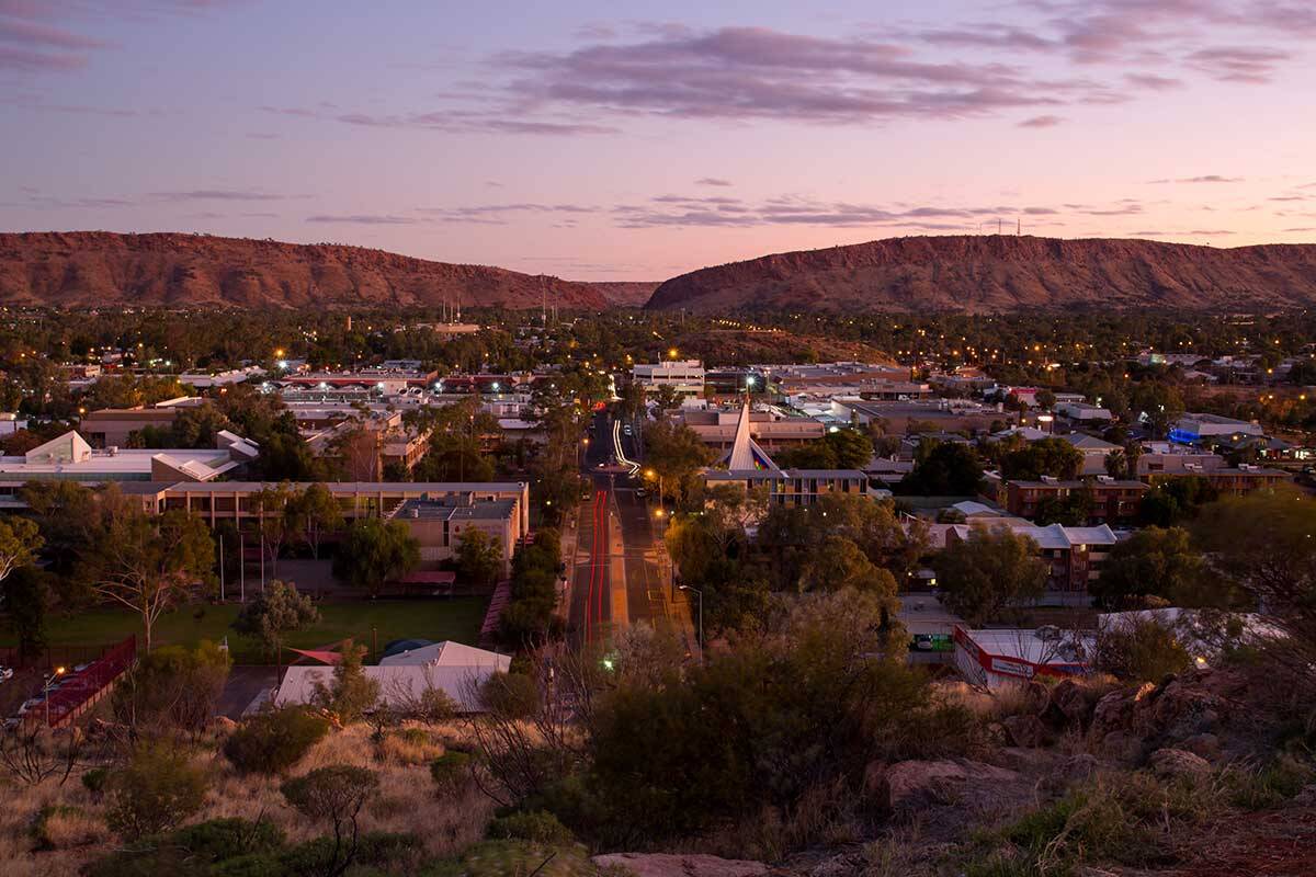 Article image for Alice Springs mayor details devastation in his community