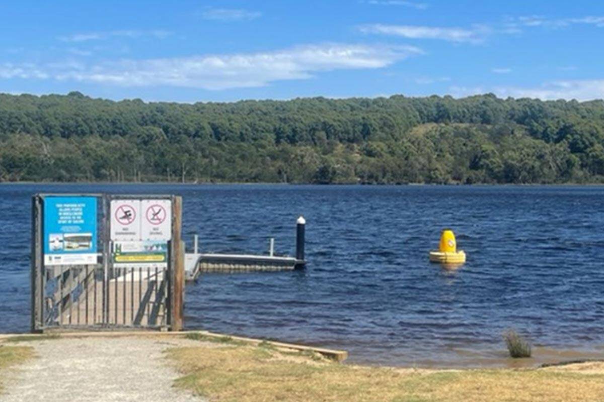 Article image for Warning to Victorians after paddle-boarder found dead at Lysterfield Lake