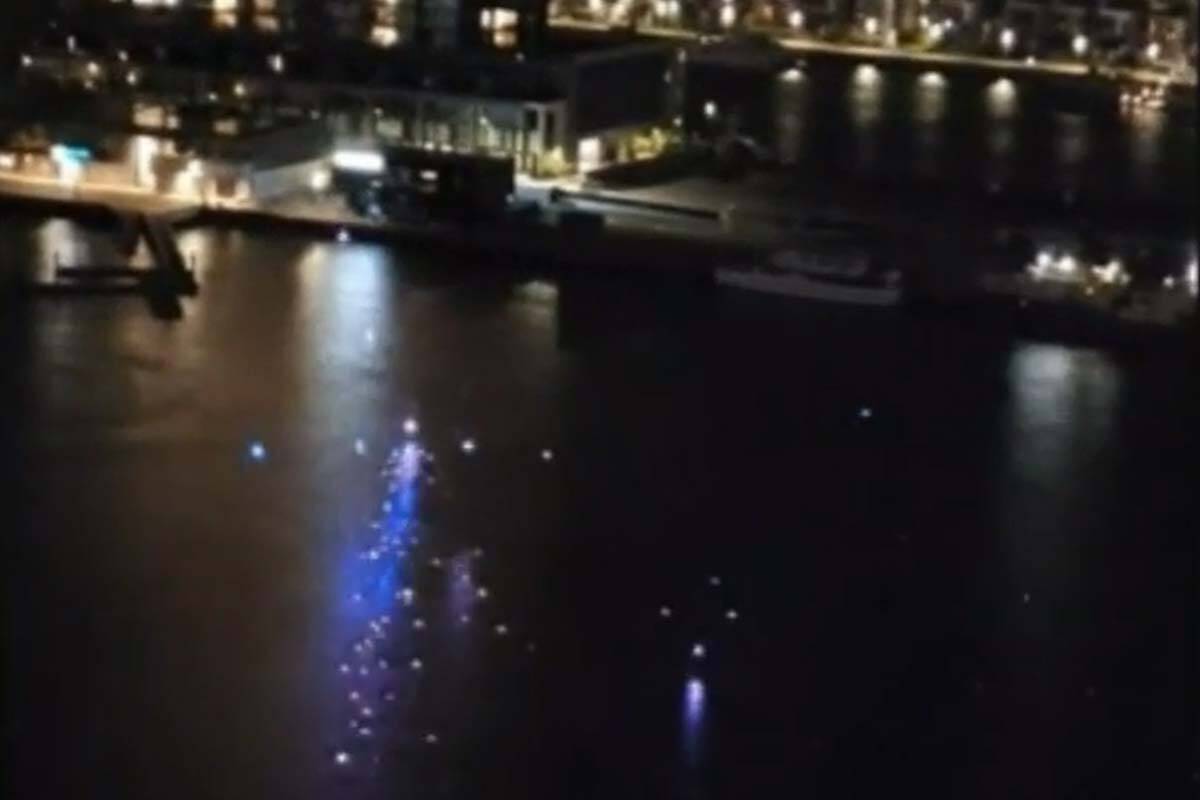 Article image for ‘Real worry’ after glitch sees hundreds of drones plunge into Yarra River