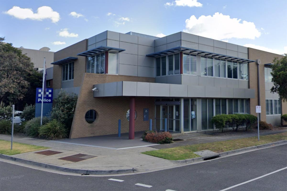 Article image for Melbourne police station abandoned due to mould