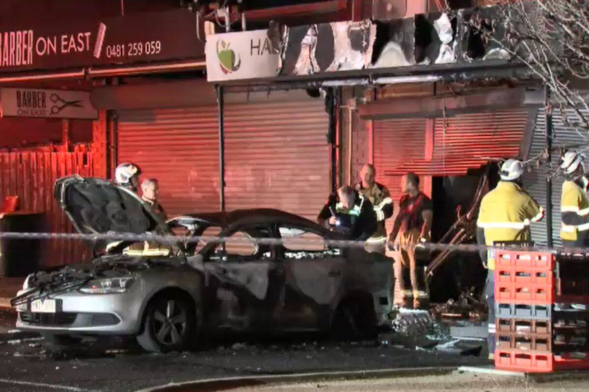 Article image for Suspicious car fire spreads to fruit and vegetable shop in Melbourne’s north