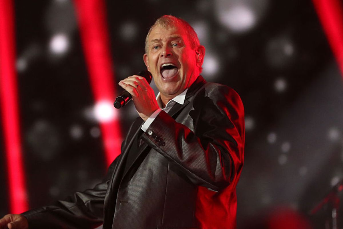 John Farnham's close friend shares wonderful update on the singer's ...