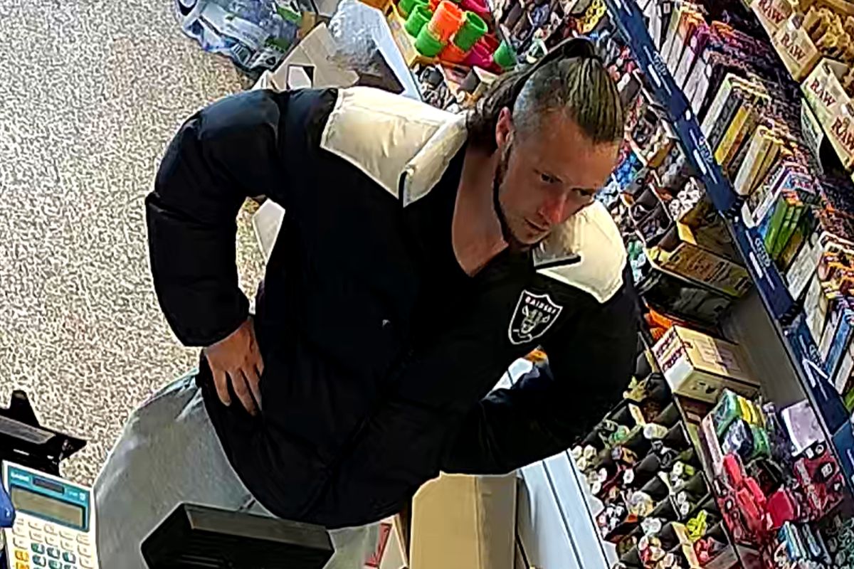 Up To 2 500 Worth Of Items Purchased With Stolen Credit Cards Across   Stolencreditcards Vicpol 