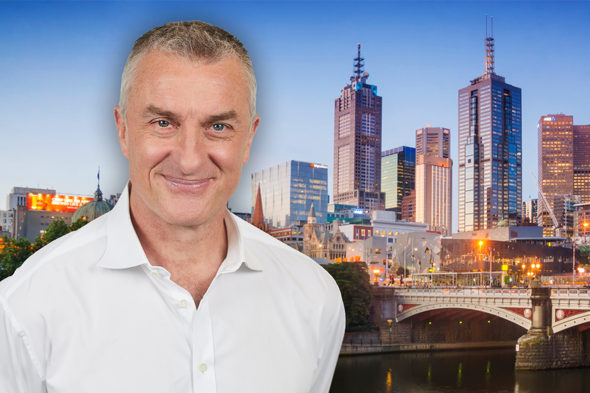 Tom Elliott's mistaken identity mishap in the CBD!