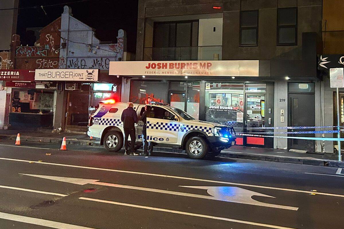 Article image for Dangerous attack occurs on the office of a Jewish Labor MP in St Kilda this morning