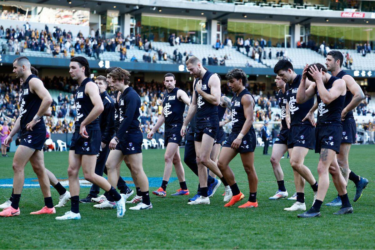 Article image for Disappointed Carlton fans flood the 3AW talkback line after Hawks thrashing