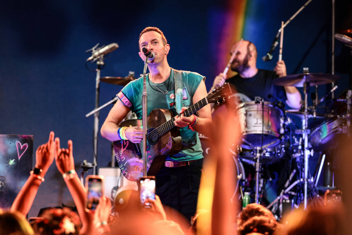 Article image for Coldplay experiences ‘unfortunate first’ at Marvel Stadium