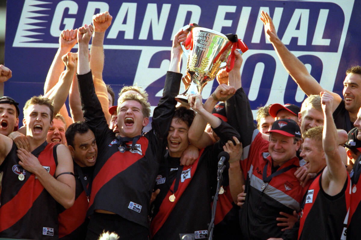 Article image for Matthew Lloyd lifts lid on 2000 Essendon premiership side reunion