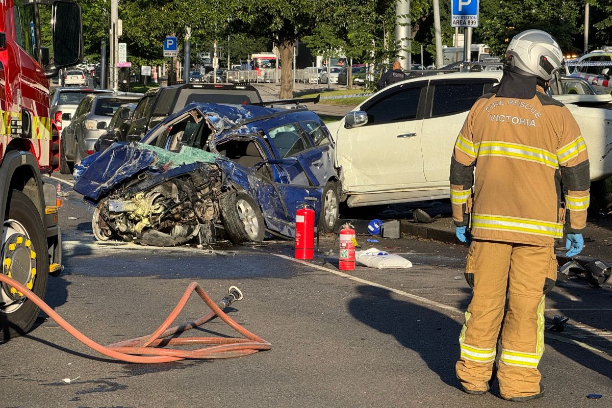 Article image for Driver and pedestrian rushed to hospital after ‘high impact’ crash in the inner-city