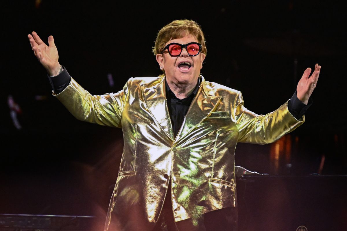 Article image for ‘Very average’: Why Elton John is set to lose millions of dollars