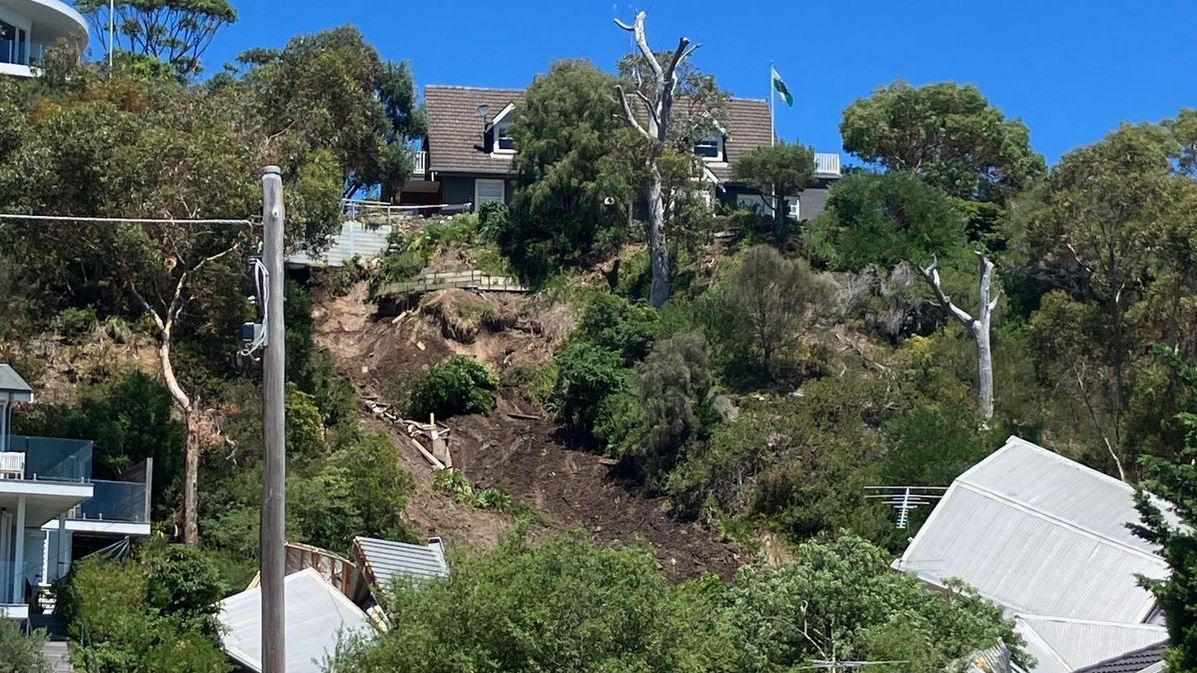 Article image for Property owner still seeking answers over ‘horrific’ McCrae landslide