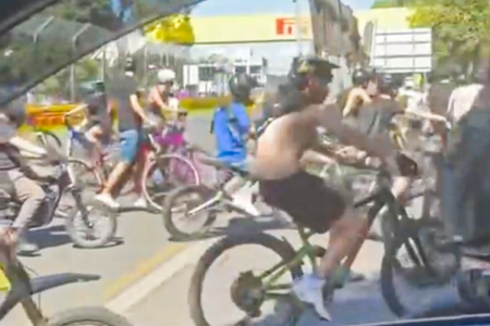 Big group of youths on bikes cause chaos on Melbourne streets