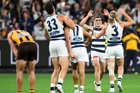 ‘What a game of footy!’: How the final minutes of Easter Monday classic played out on 3AW